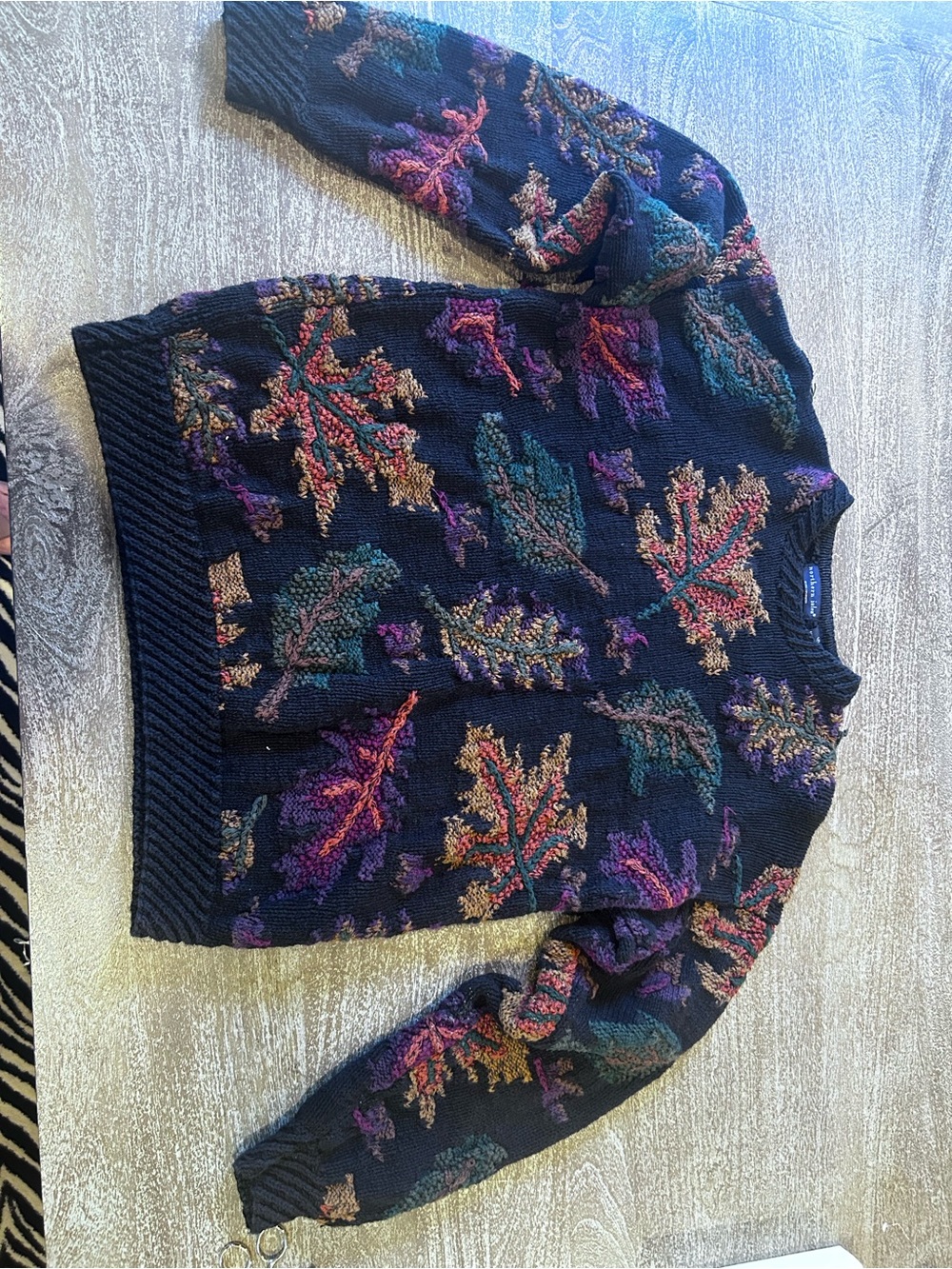 Men's Hand Knit Crewneck Sweater with Multicolor Leaf Pattern